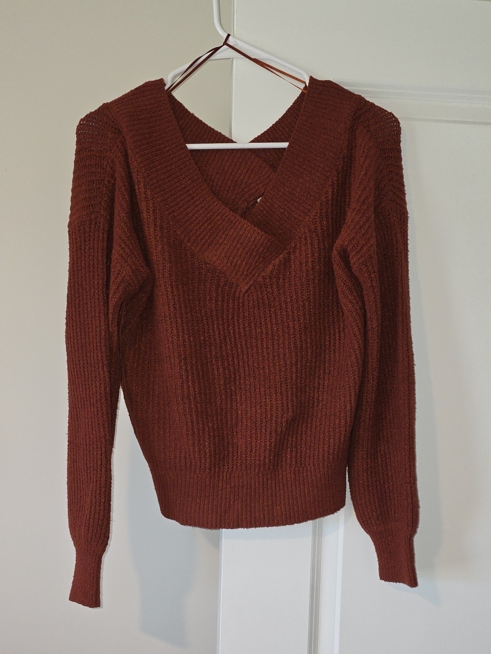 Pink Rose Rust Brown V-Neck Ribbed Sweater